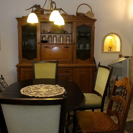 Vacation House Oeneus Casa vacanze Racic