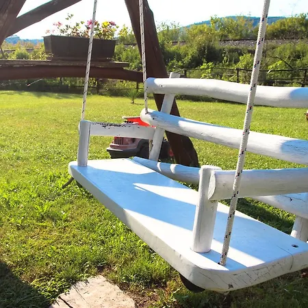 Vacation House Oeneus Casa vacanze Racic